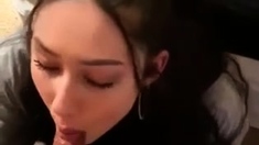 amateur blowjob cumshot finish in her mouth