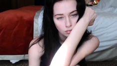 Brunette Solo Webcam Masturbation