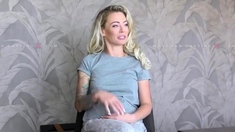Amateur blonde having solo pleasure