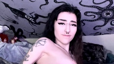 Amateur Webcam Anal Masturbation