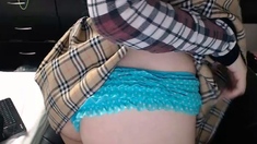 Great Amateur Video Of Webcam teen taking dildo in ass