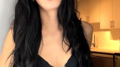 Masturbating solo babe loves her toys