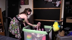Bambi & Samara: Playpen