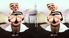 Big boobed Memphis Monroe masturbates in stocking