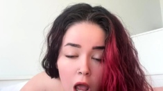 Close up with lesbo getting cunt toyed